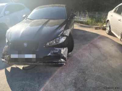 2014 Jaguar XF VIN: