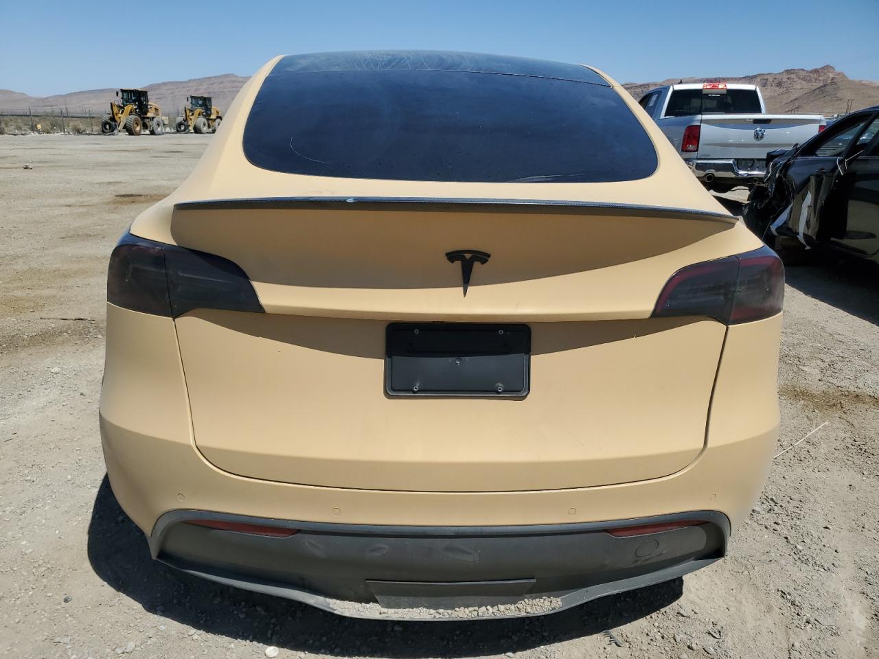 2022 TESLA MODEL Y  VIN:7SAYGDEF6NF339957