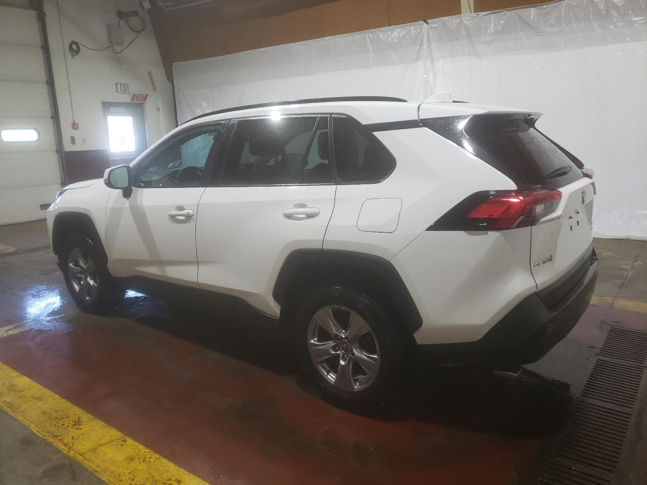 2022 TOYOTA RAV4 XLE VIN:2T3P1RFVXNW277941