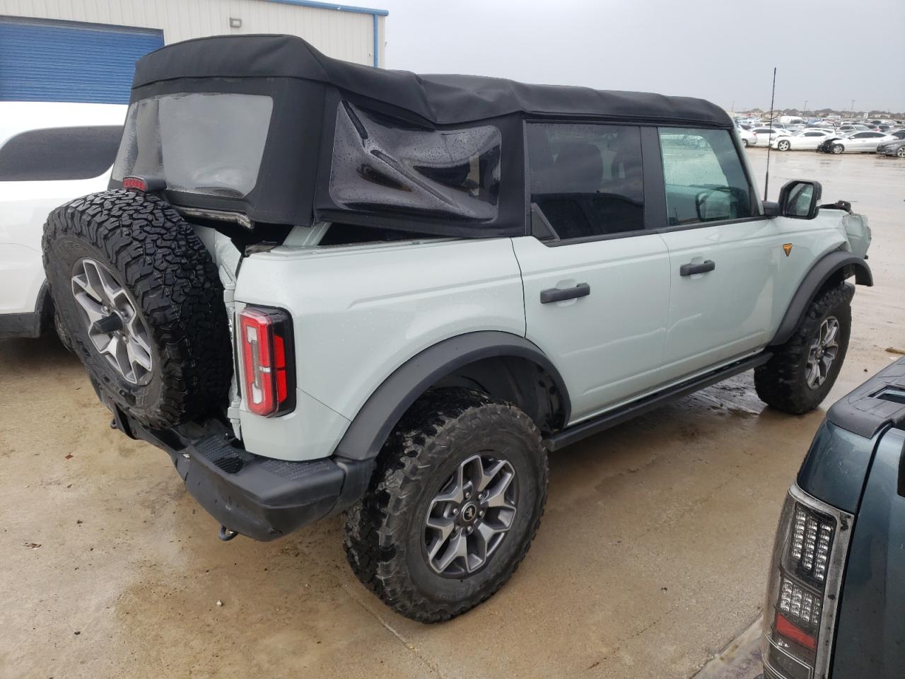 2022 FORD BRONCO BASE VIN:1FMEE5DH4NLB60209