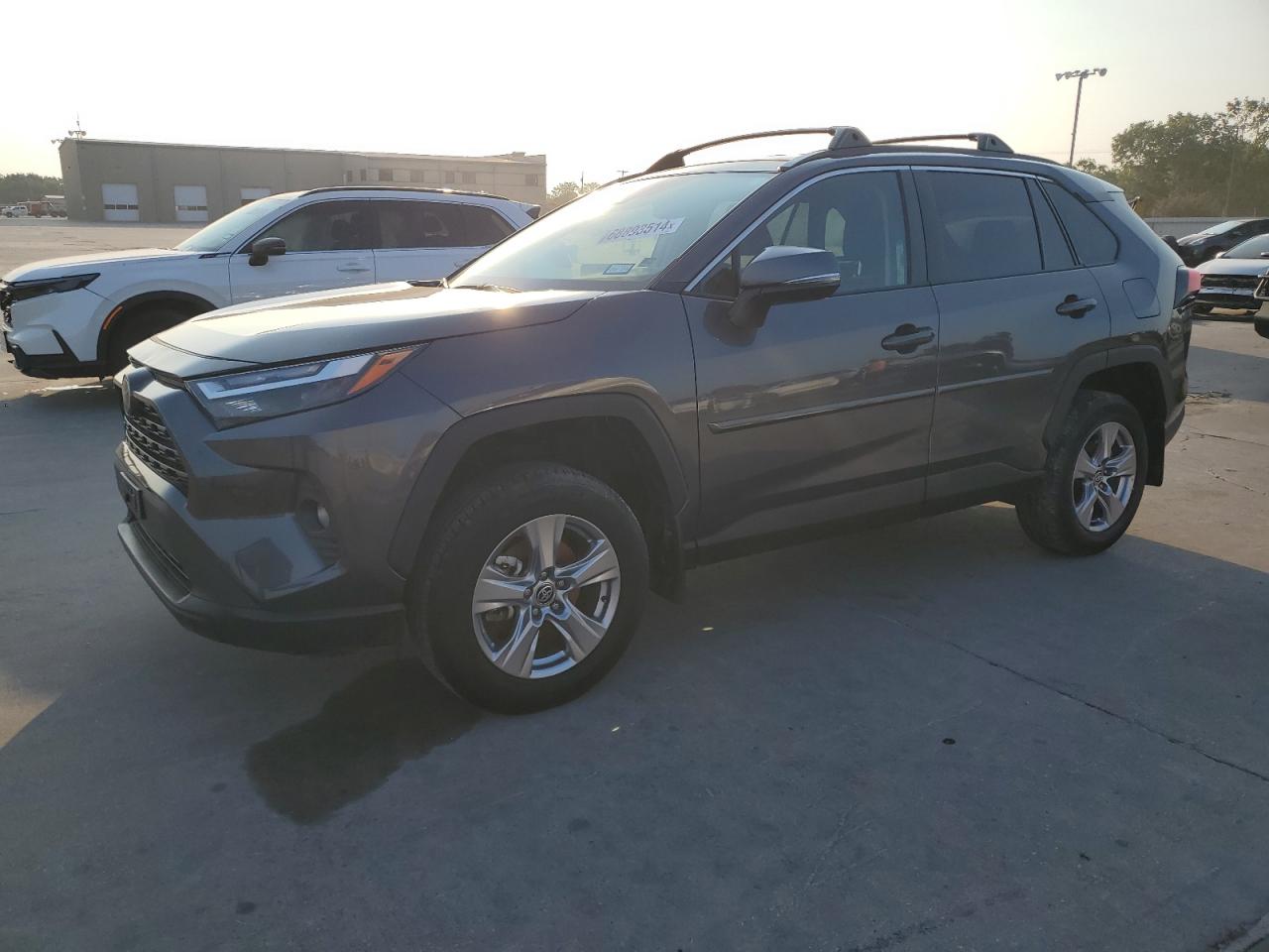 2022 TOYOTA RAV4 XLE VIN:2T3P1RFV3NC305886