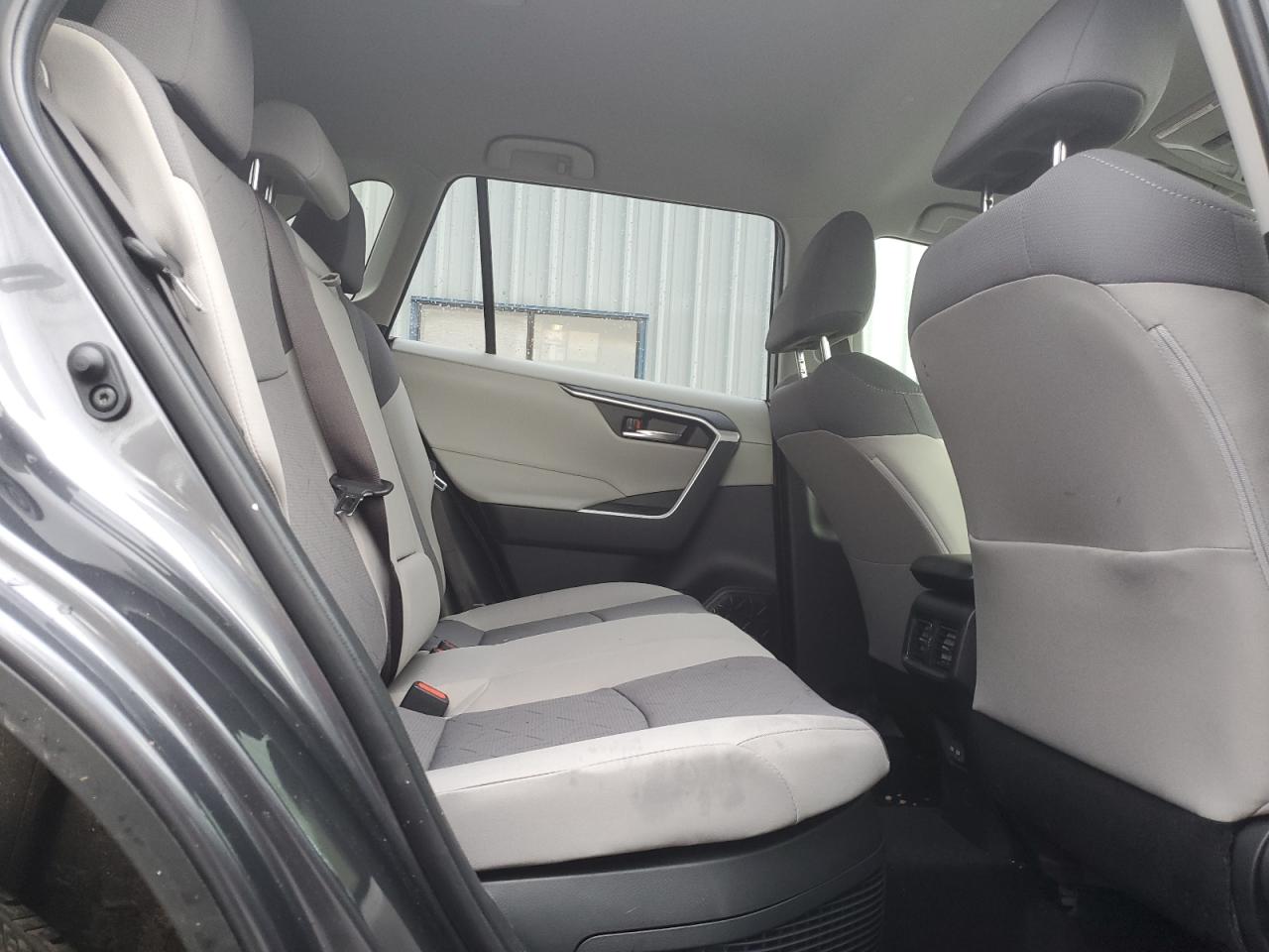 2024 TOYOTA RAV4 XLE VIN:JTMRWRFV0RD256108