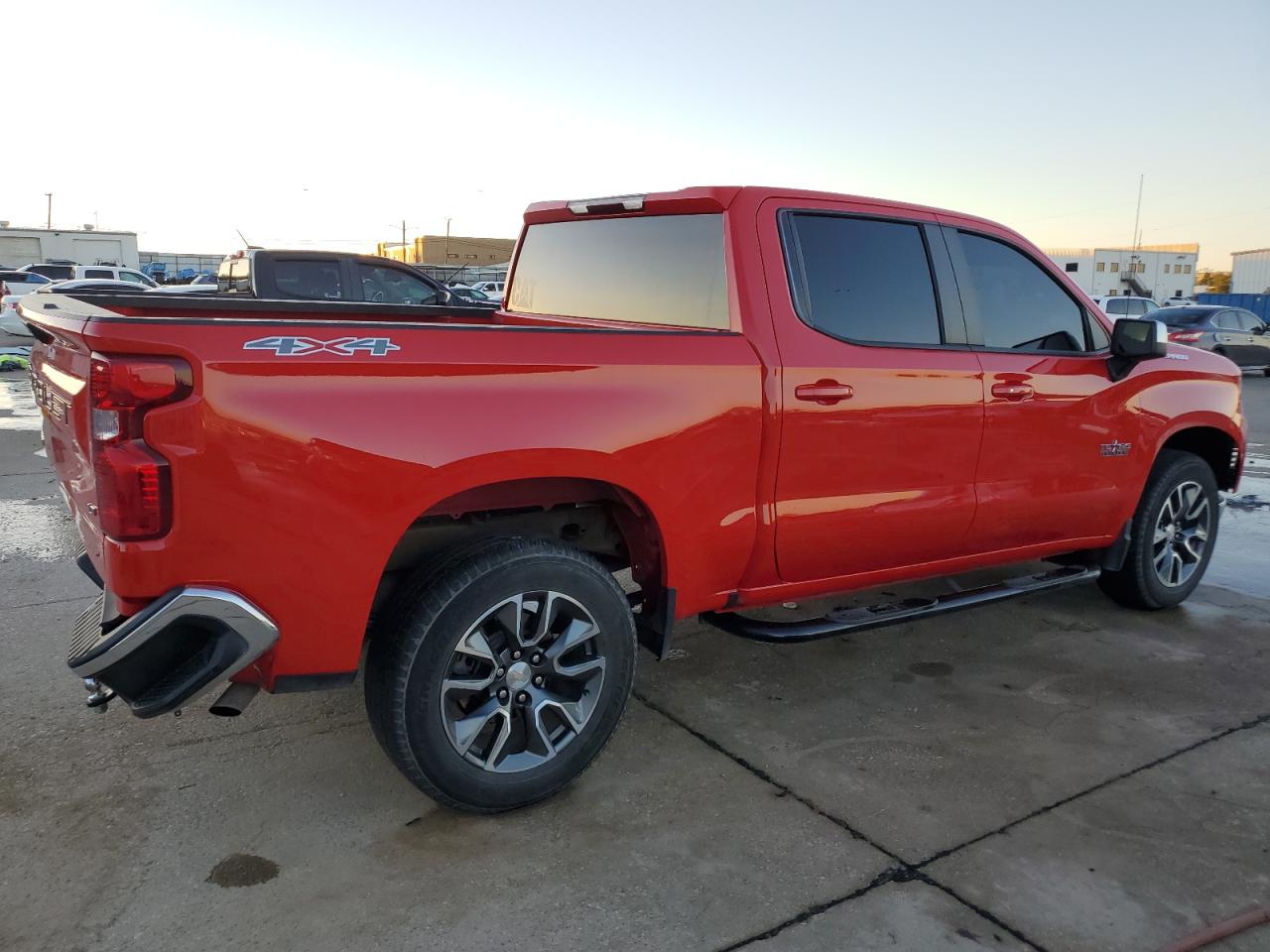 2022 CHEVROLET SILVERADO K1500 LT VIN:1GCUDDED5NZ594242