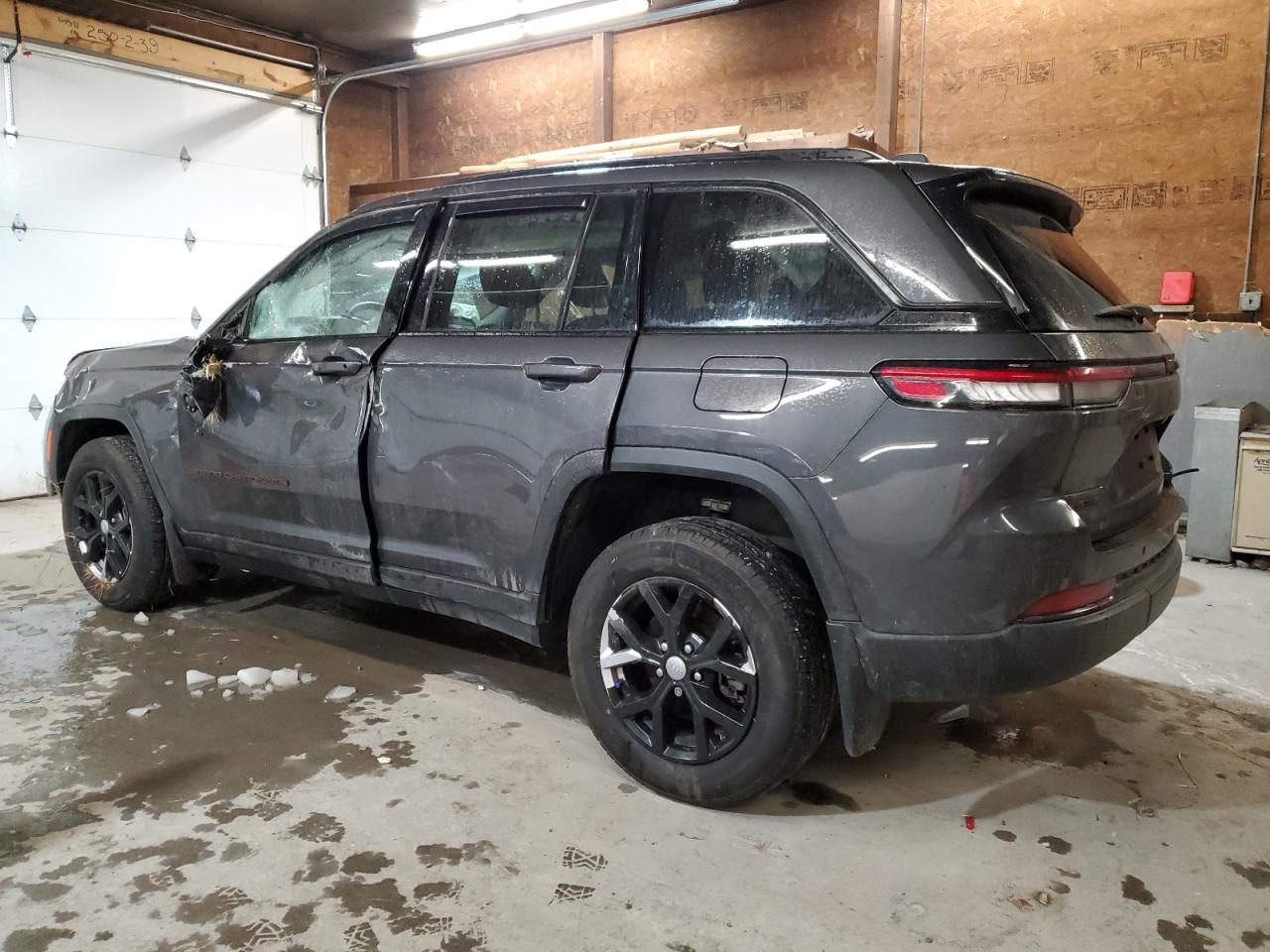 2022 JEEP GRAND CHEROKEE LIMITED VIN:1C4RJHBG4N8528159