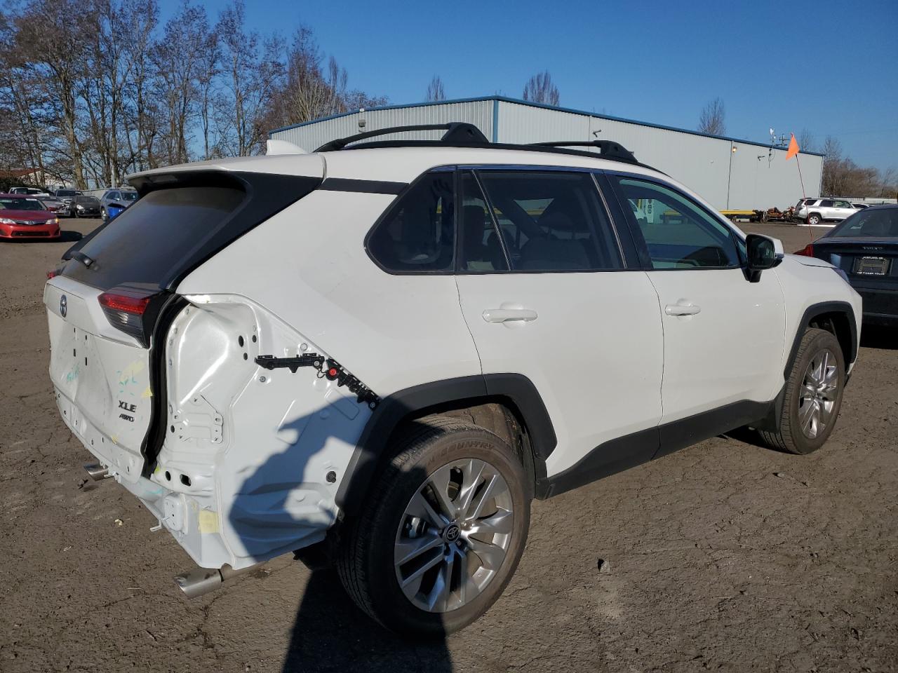 2024 TOYOTA RAV4 XLE PREMIUM VIN:2T3A1RFV3RW420420