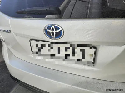 2016 Toyota Prius v VIN: