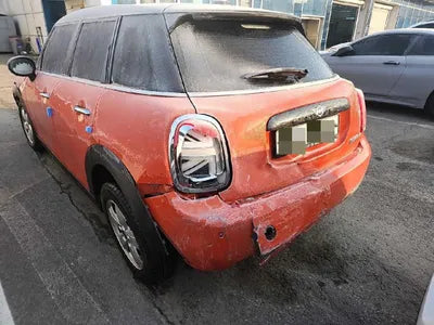 2018 MINI Cooper VIN: