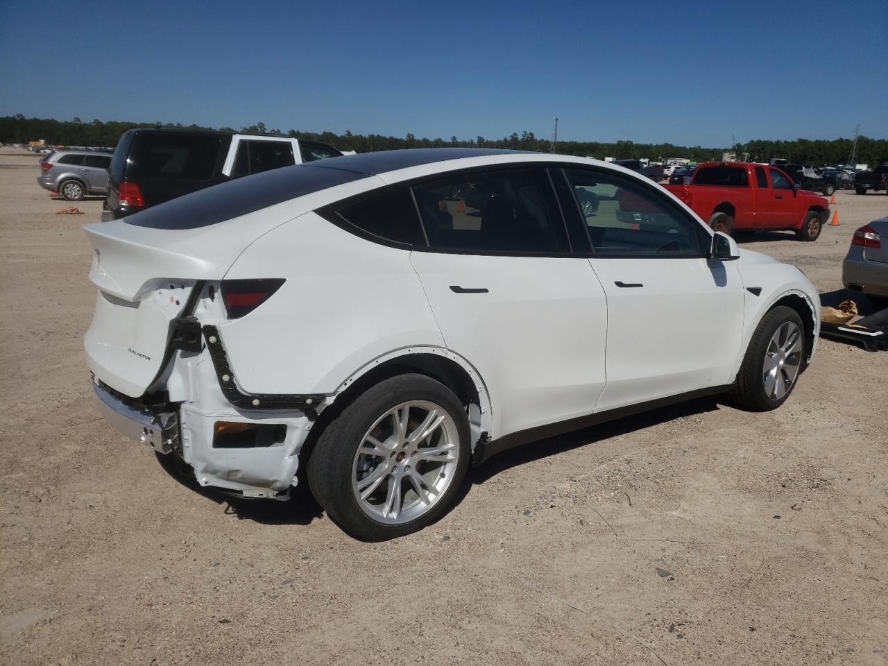 2023 TESLA MODEL Y  VIN:7SAYGDEE9PA093378