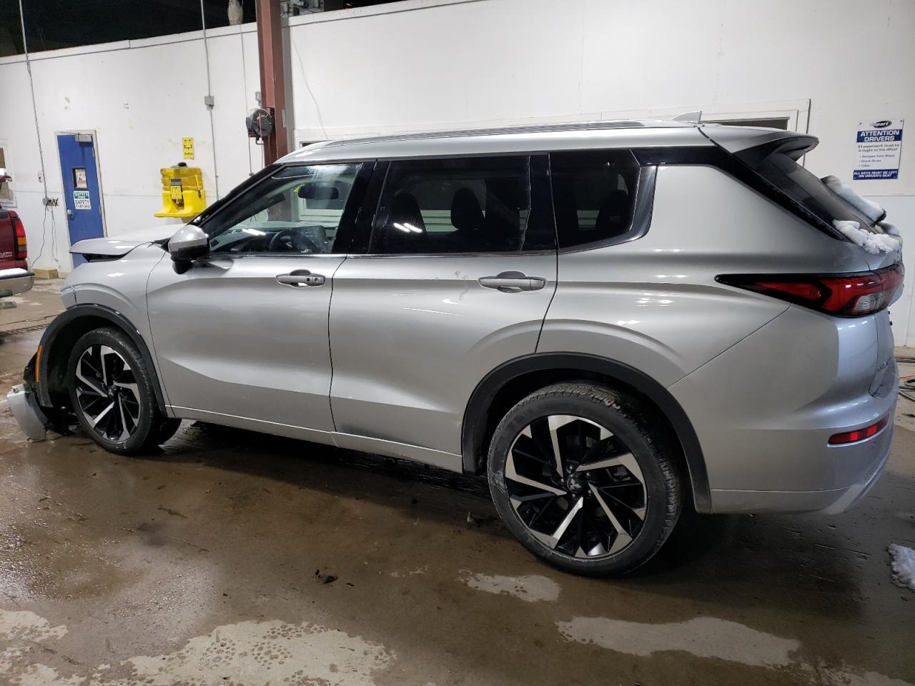 2024 MITSUBISHI OUTLANDER SEL VIN:JA4J4WA84RZ009089