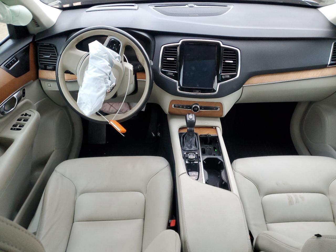 2022 VOLVO XC90 T6 MOMENTUM VIN:YV4A22PK0N1852350