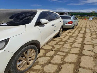 2016 Kia Sorento KNAPH81ABGA211464 VIN:KNAPH81ABGA211464
