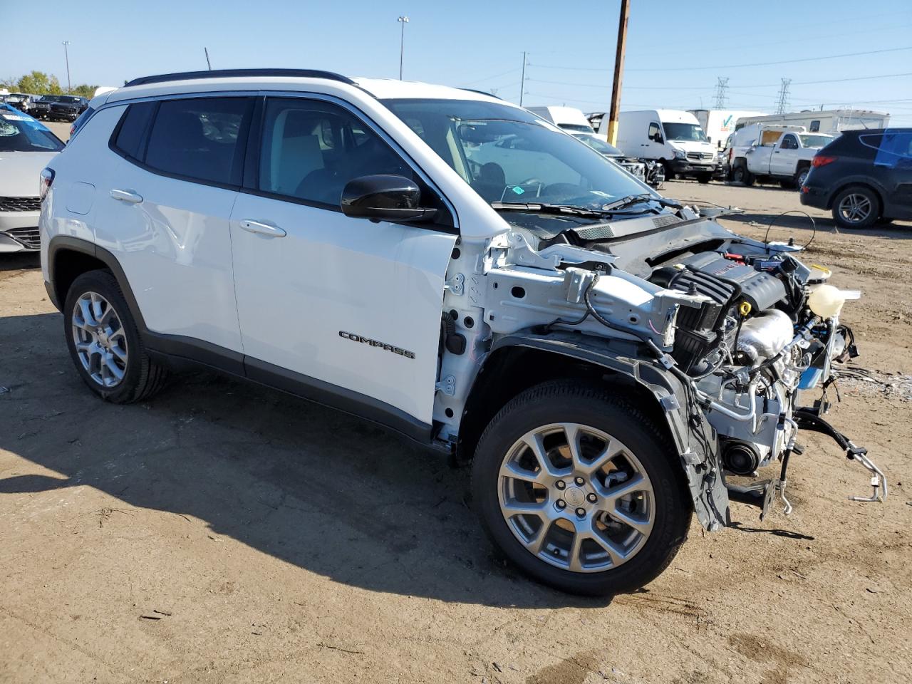 2022 JEEP COMPASS LATITUDE LUX VIN:3C4NJDFB7NT186536