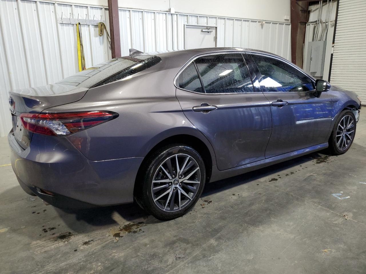 2022 TOYOTA CAMRY XLE VIN:4T1F11AK1NU713014