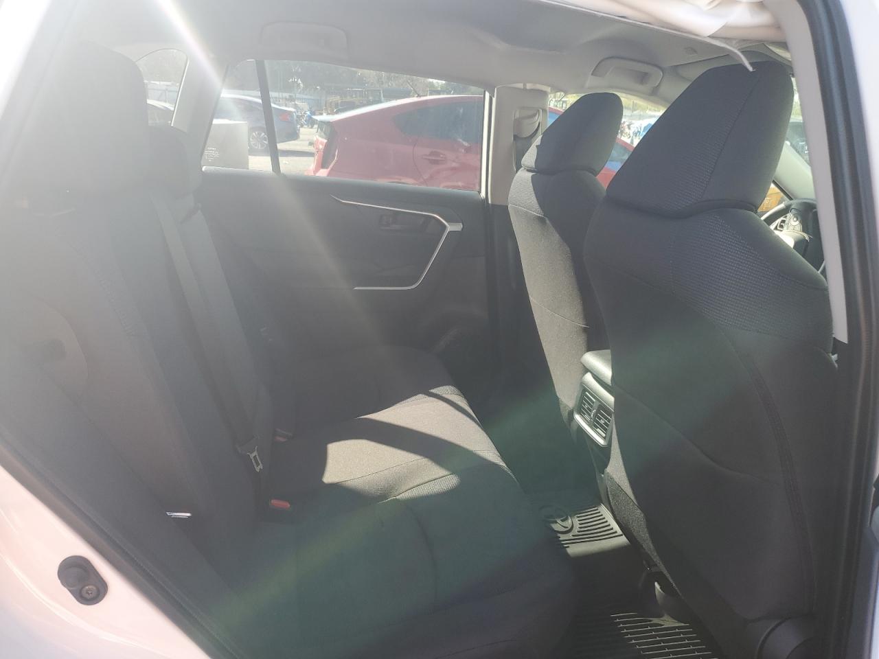 2024 TOYOTA RAV4 LE VIN:JTMMWRFV2RD270859