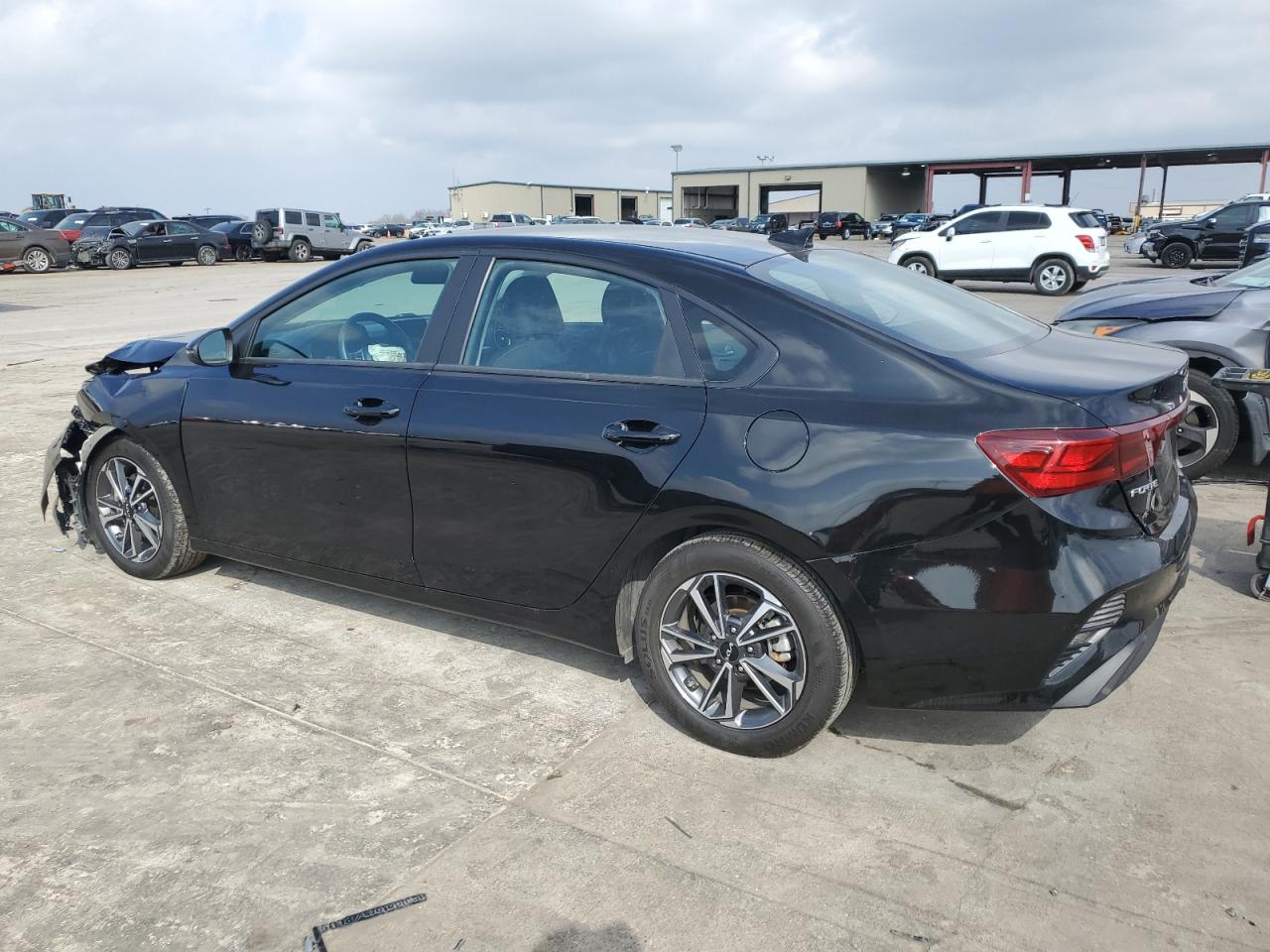 2022 KIA FORTE FE VIN:3KPF24AD7NE475222