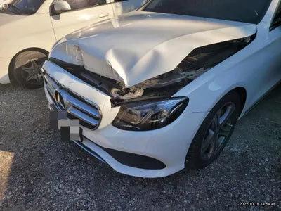 2016 Mercedes-Benz E 300 VIN: