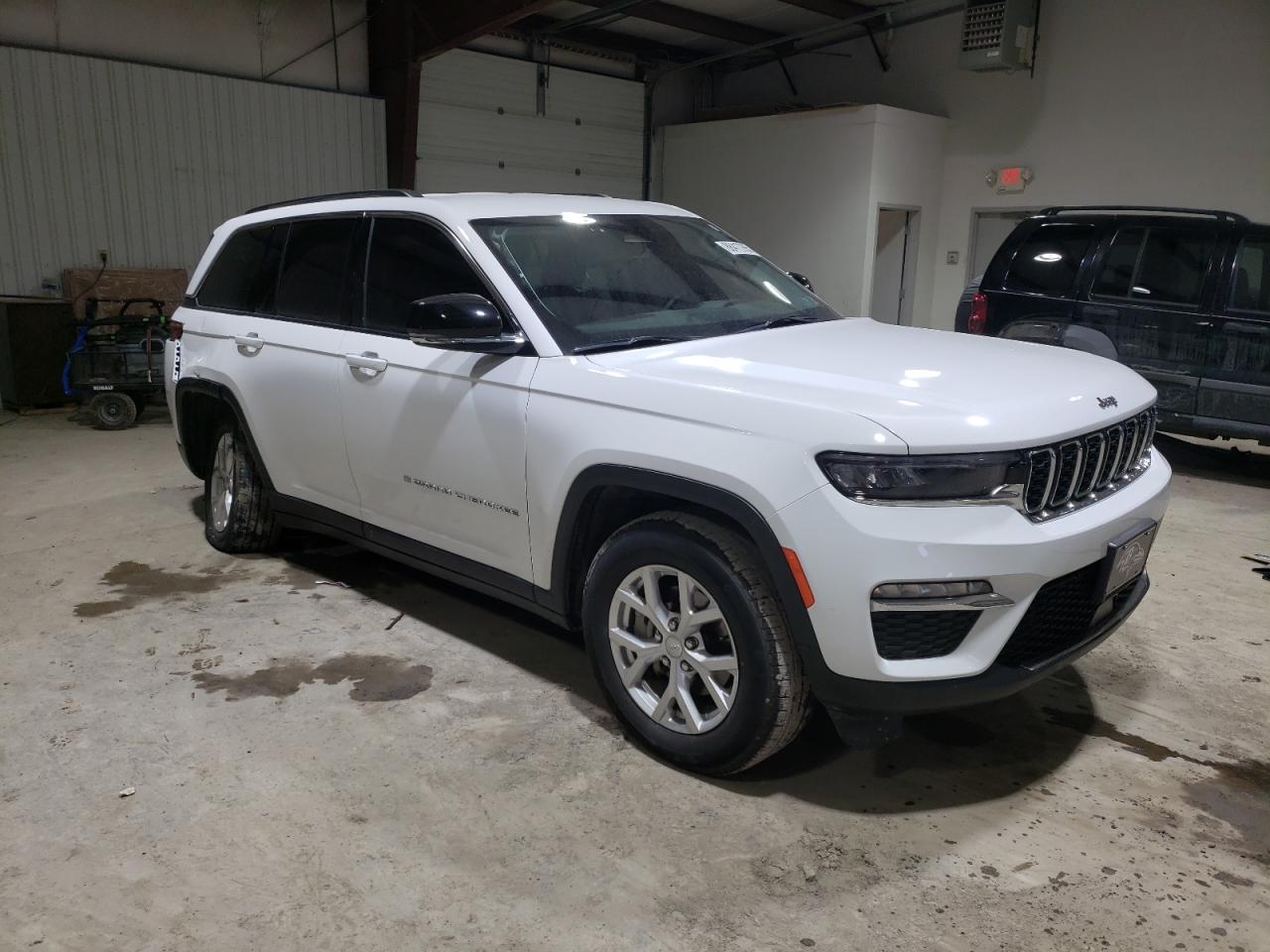 2023 JEEP GRAND CHEROKEE LIMITED VIN:1C4RJHBG1PC503476