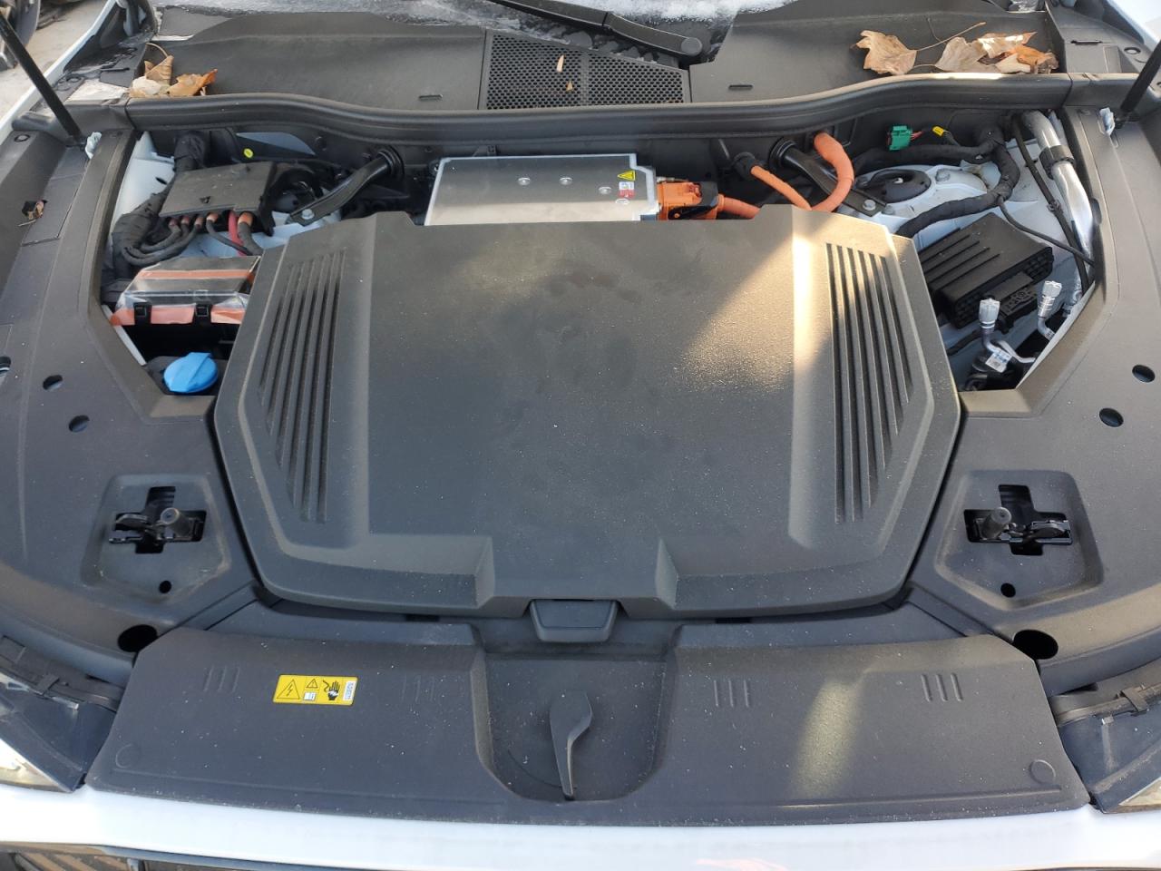2022 AUDI E-TRON PREMIUM VIN:WA1AAAGE7NB043670