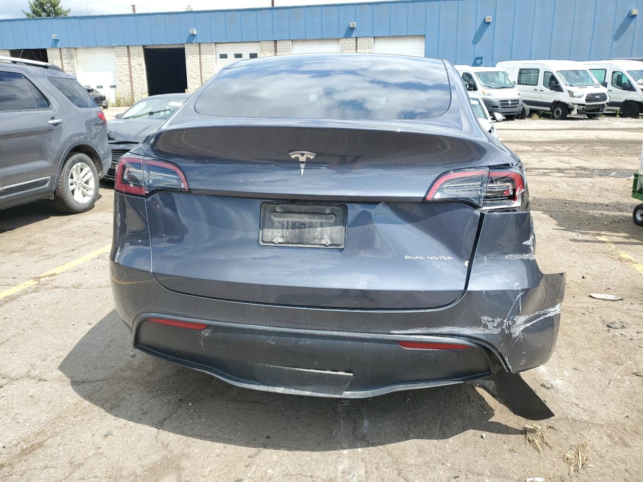 2023 TESLA MODEL Y  VIN:7SAYGDEE9PF695295