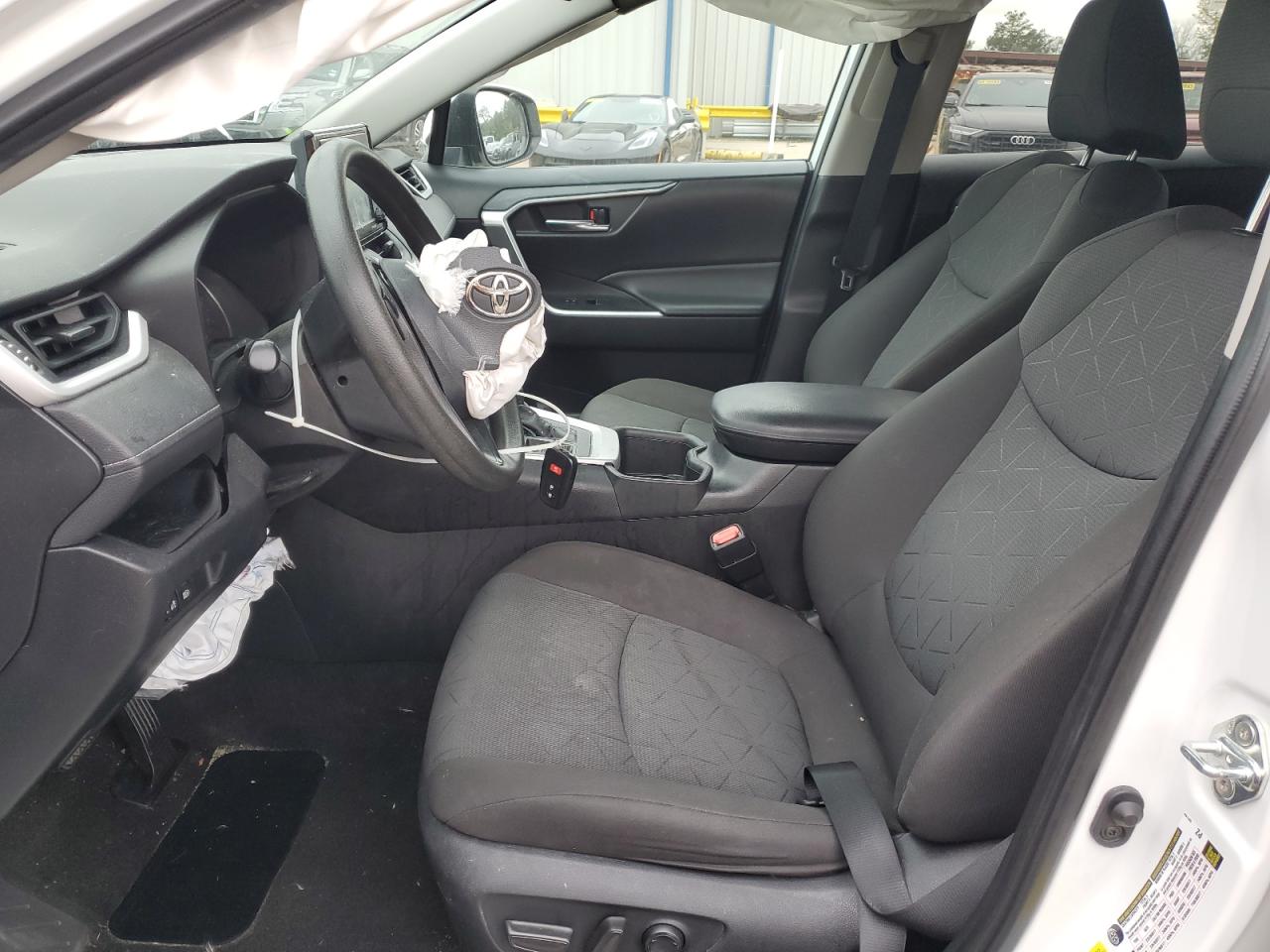 2022 TOYOTA RAV4 XLE VIN:2T3W1RFV9NW192956