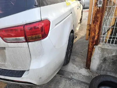 2016 Kia Carnival VIN: