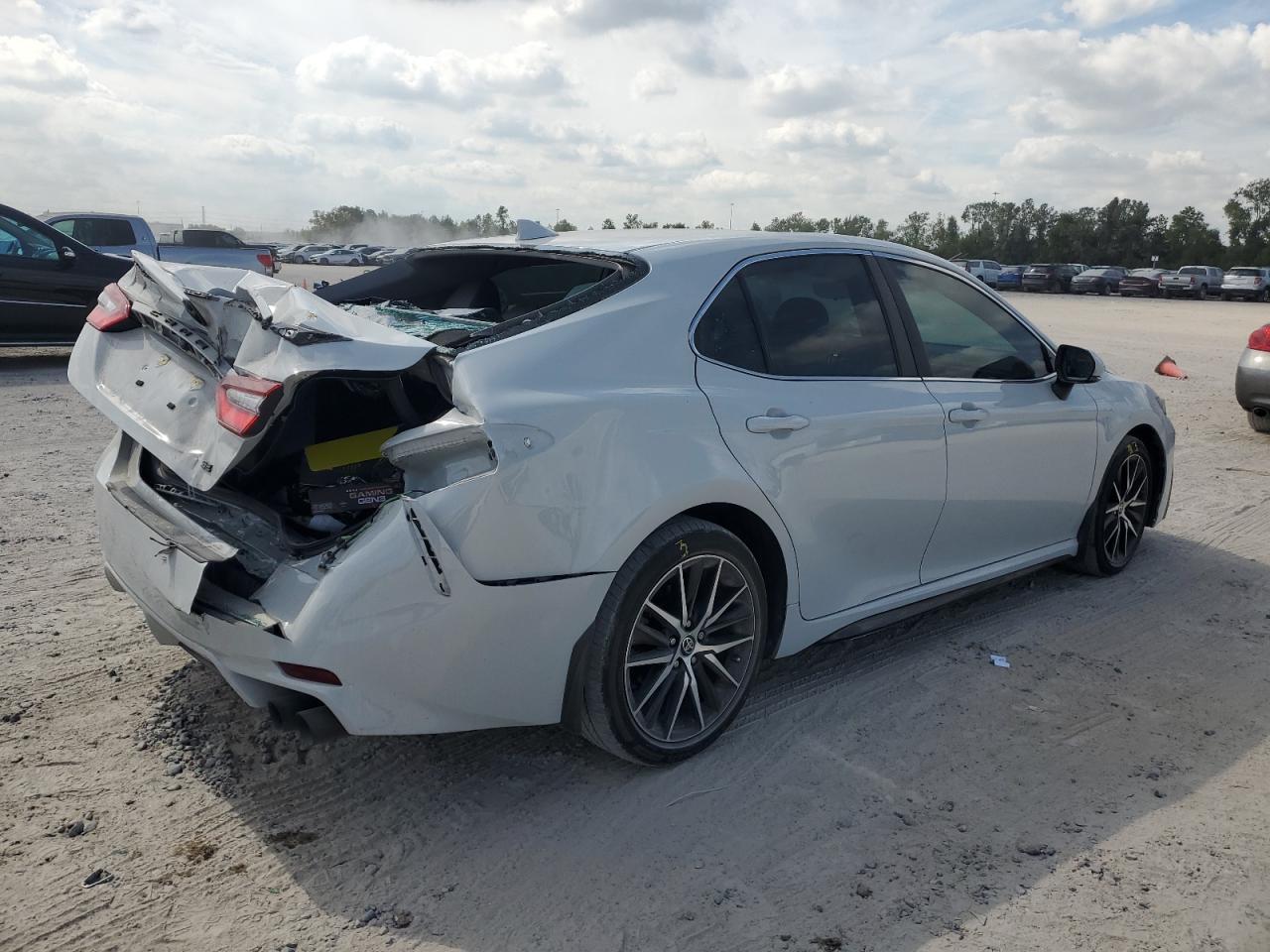 2022 TOYOTA CAMRY SE VIN:4T1G11AK1NU065985