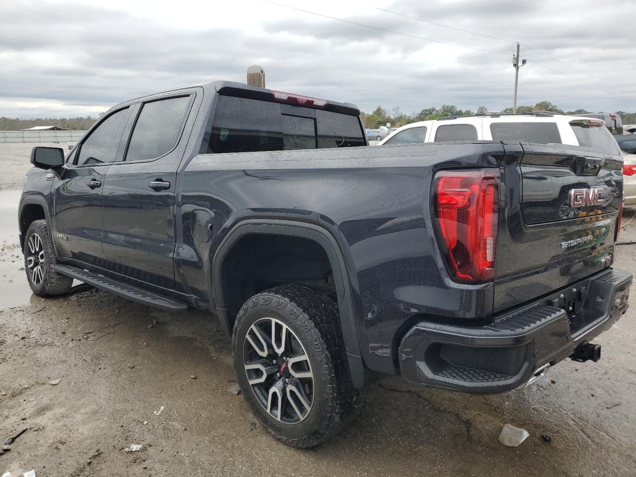 2023 GMC SIERRA K1500 AT4 VIN:1GTUUEE87PZ300853