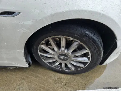 2014 Maserati Ghibli VIN: