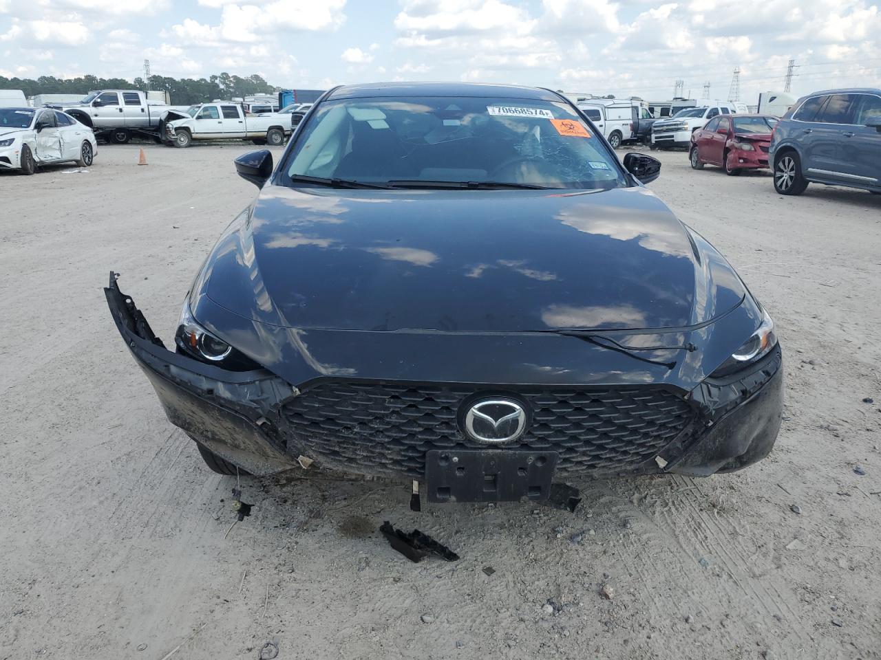 2022 MAZDA 3  VIN:3MZBPAA7XNM318683