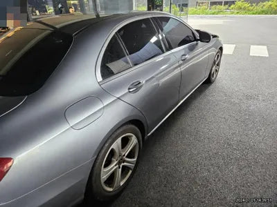 2017 Mercedes-Benz E 200 VIN: