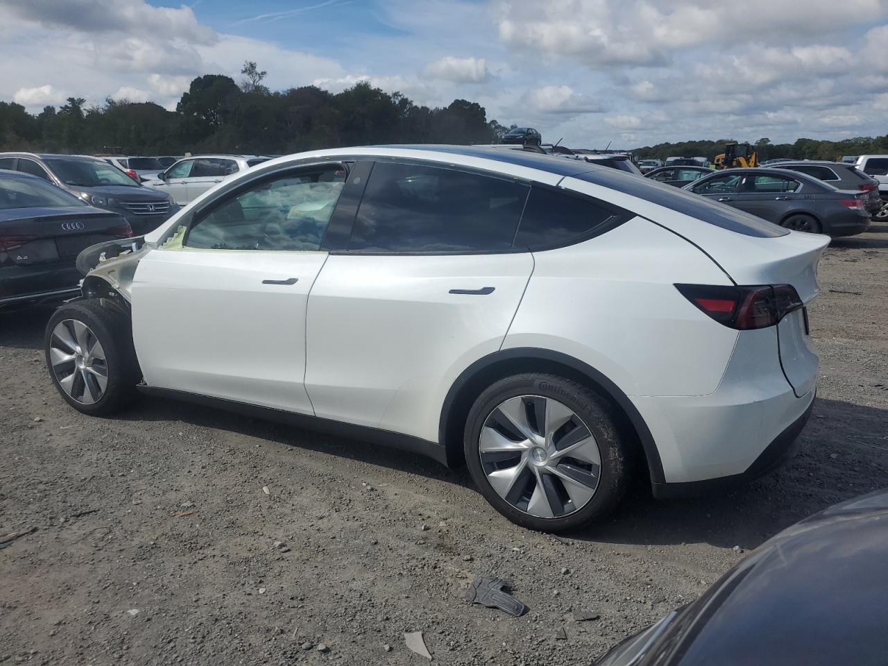 2023 TESLA MODEL Y  VIN:7SAYGAEE3PF612040