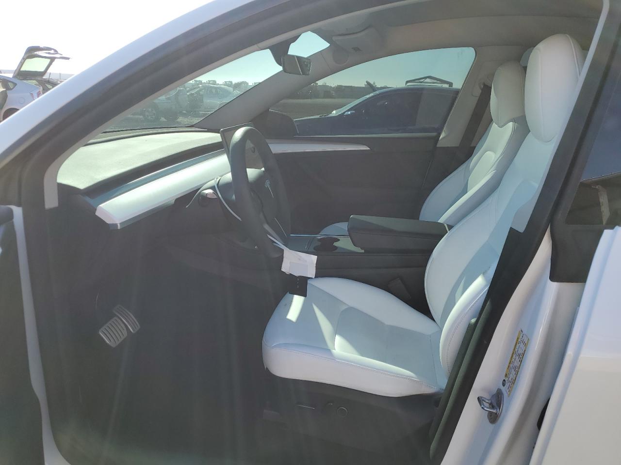 2023 TESLA MODEL Y  VIN:7SAYGDEF7PF823414