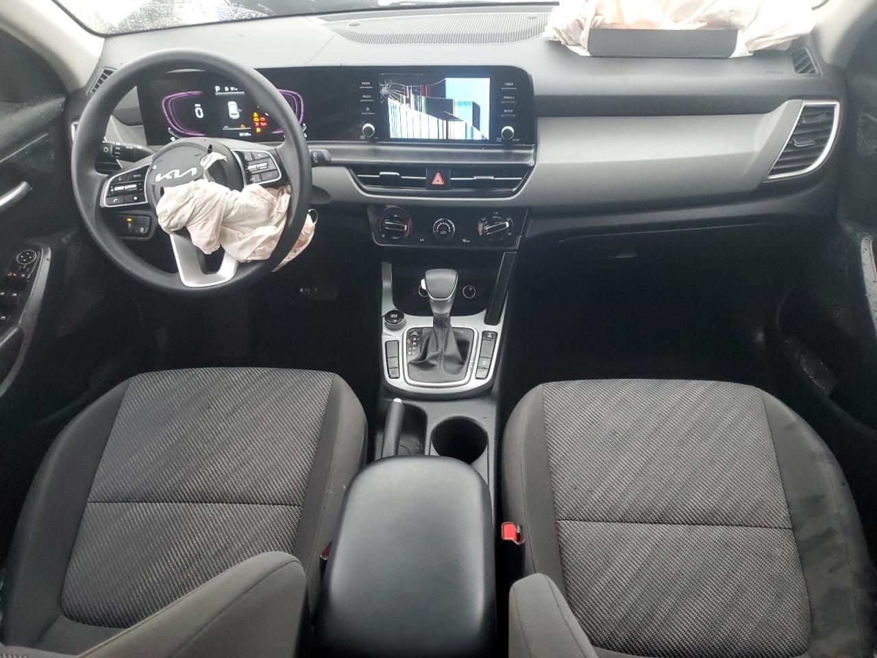 2024 KIA SELTOS LX VIN:KNDEPCAA4R7557847