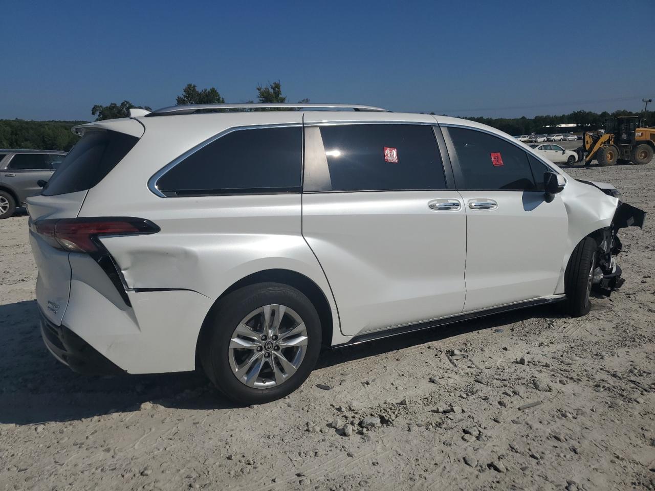 2022 TOYOTA SIENNA LIMITED VIN:5TDZRKEC4NS077325