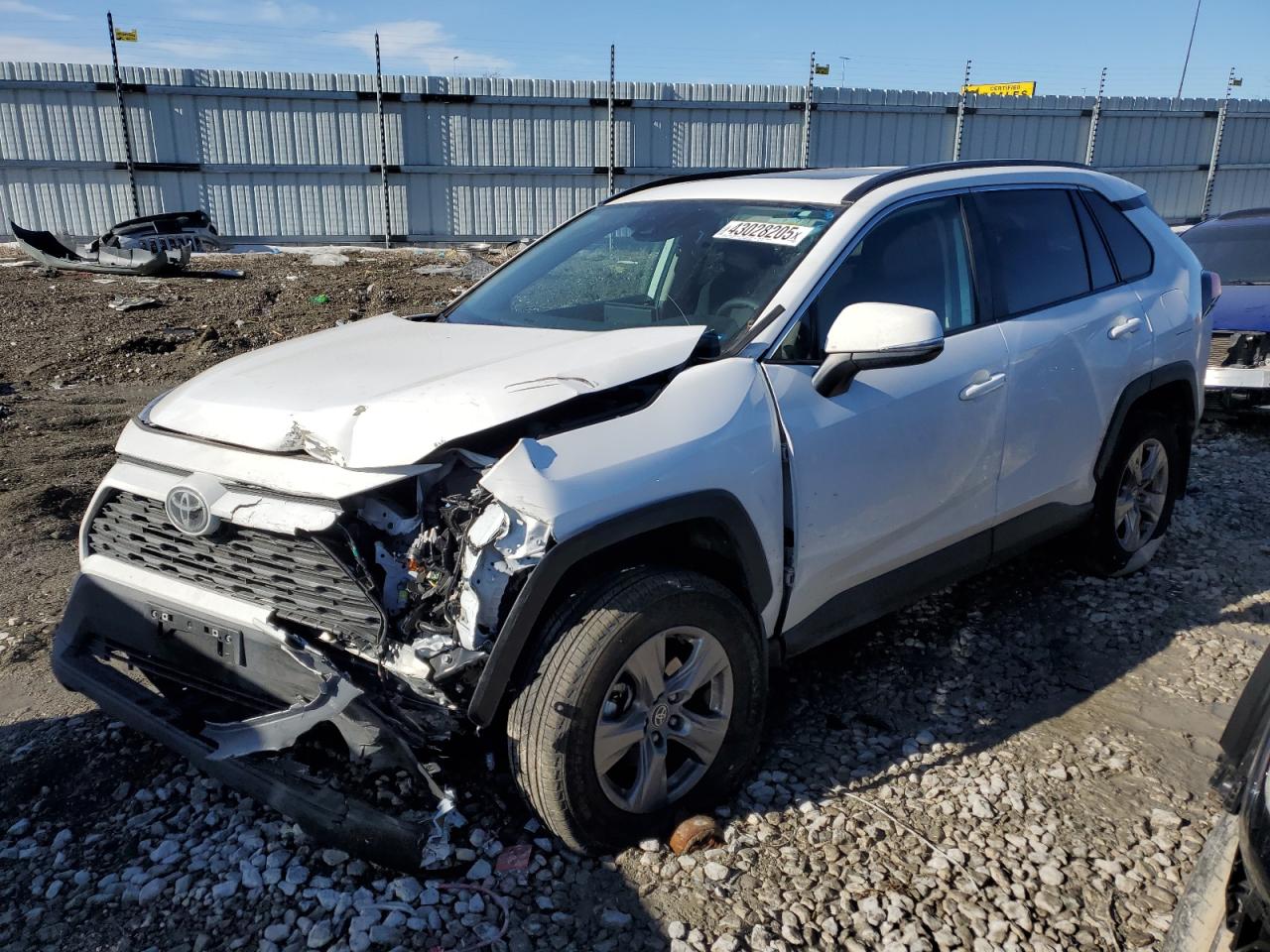 2024 TOYOTA RAV4 XLE VIN:2T3P1RFV0RW423057