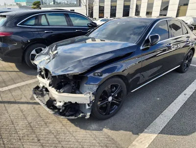 2016 Mercedes-Benz E 220 VIN: