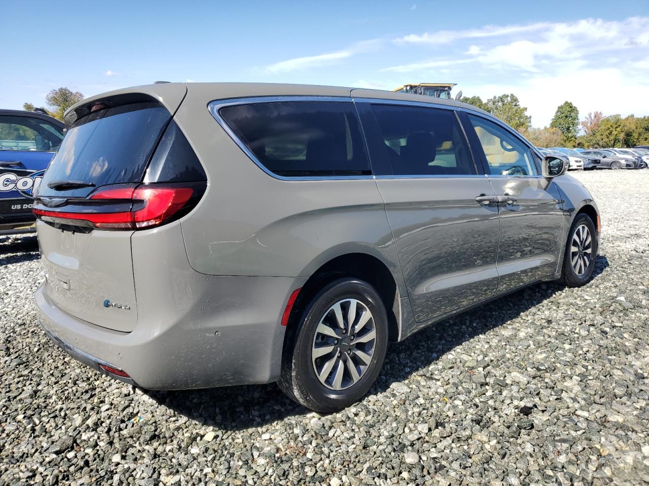 2022 CHRYSLER PACIFICA HYBRID TOURING L VIN:2C4RC1L77NR121389