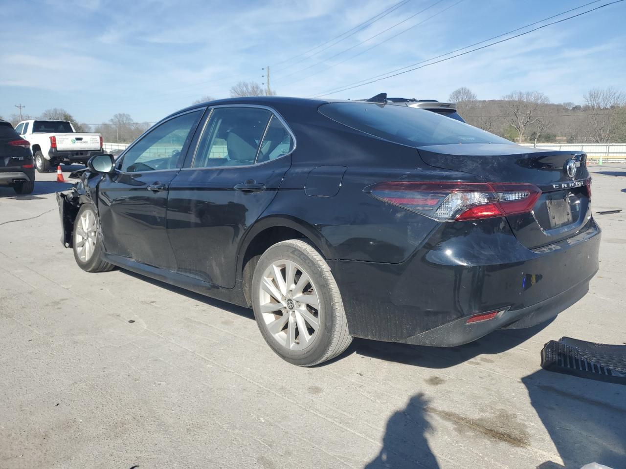 2022 TOYOTA CAMRY LE VIN:4T1C11AK0NU685936