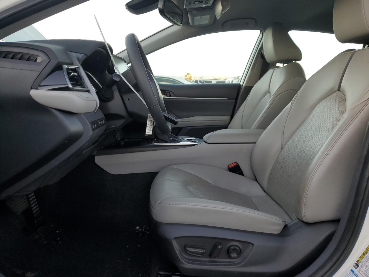 2022 TOYOTA CAMRY XLE VIN:4T1F11BK2NU063270