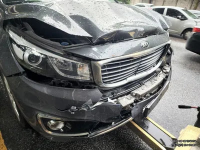 2017 Kia Carnival VIN: