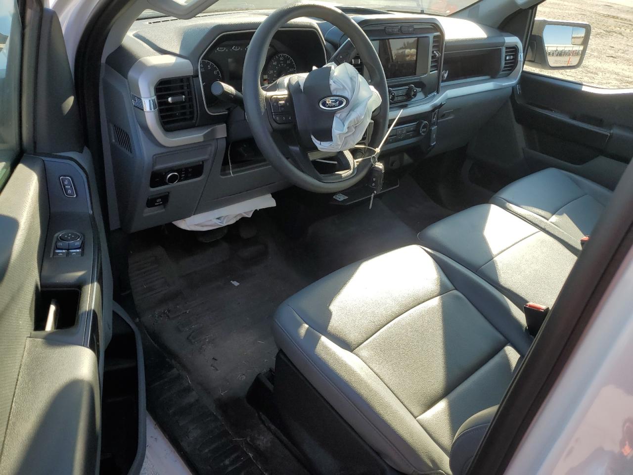 2023 FORD F150  VIN:1FTMF1CB4PKF58841