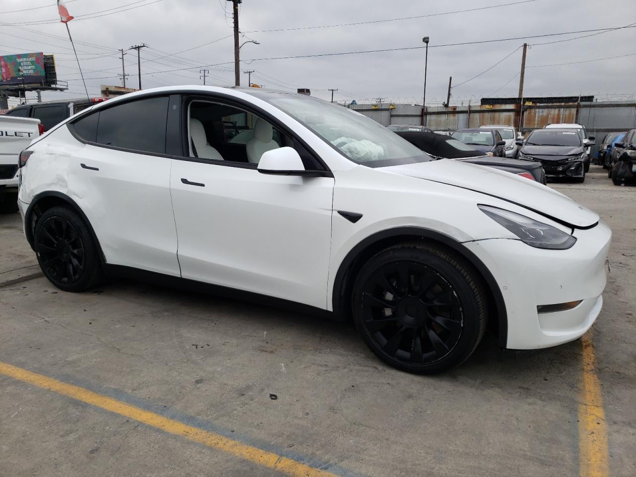 2022 TESLA MODEL Y  VIN:7SAYGDEE1NF554234