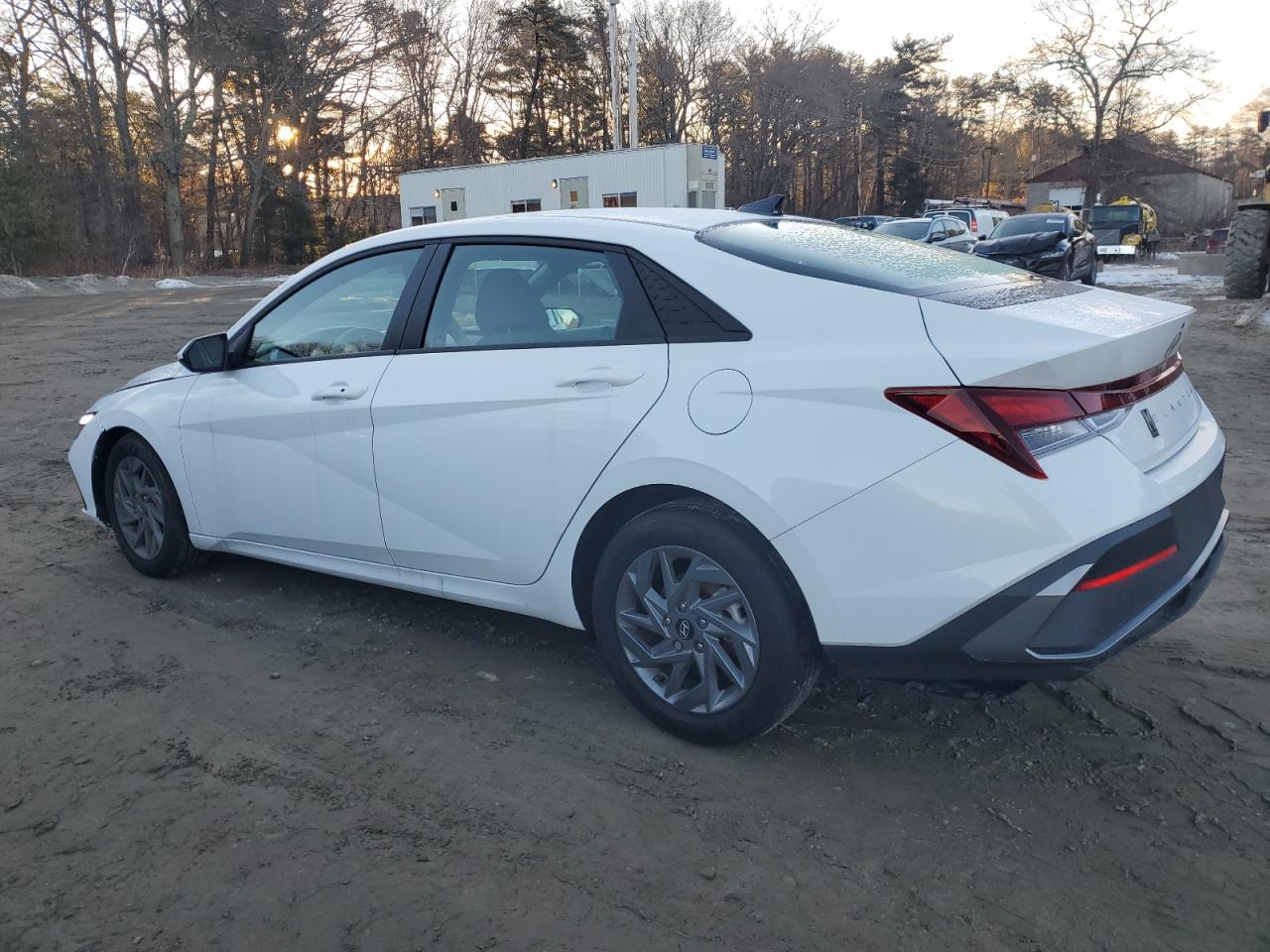 2024 HYUNDAI ELANTRA SEL VIN:KMHLM4DG4RU680230