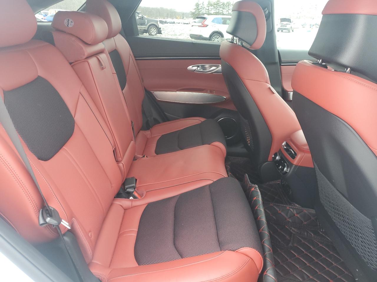 2024 GENESIS GV70 BASE VIN:5NMMADTB5RH001922