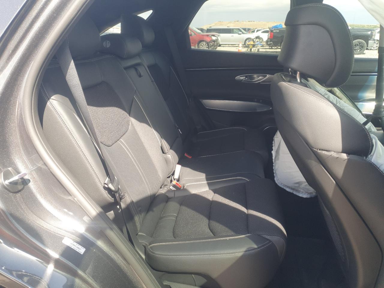 2023 GENESIS GV70 BASE VIN:KMUMADTB9PU100827