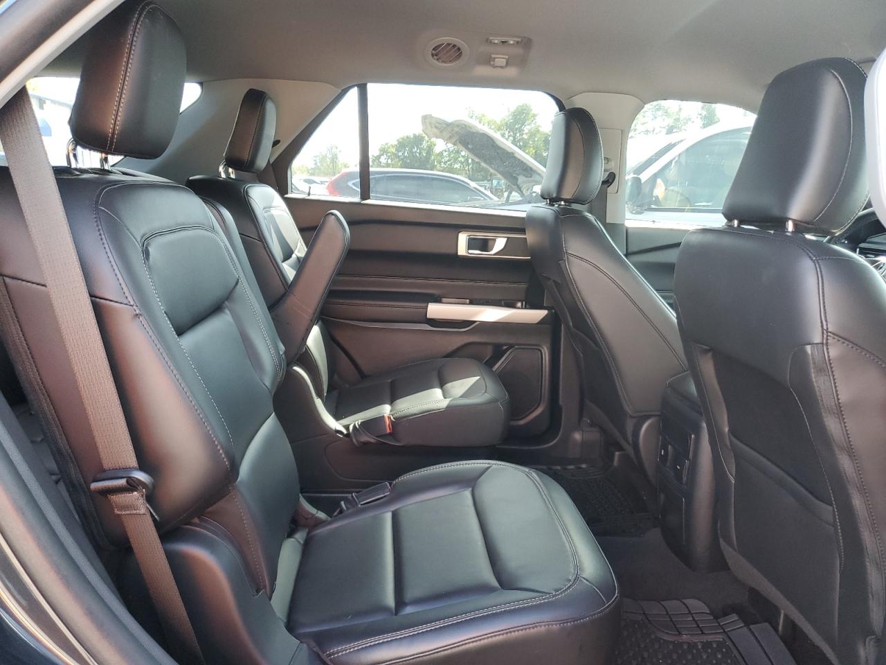 2022 FORD EXPLORER XLT VIN:1FMSK8DH6NGB40923