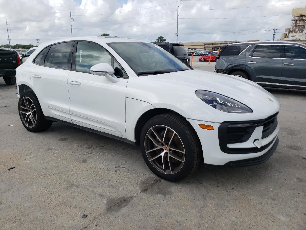 2024 PORSCHE MACAN BASE VIN:WP1AA2A51RLB15983