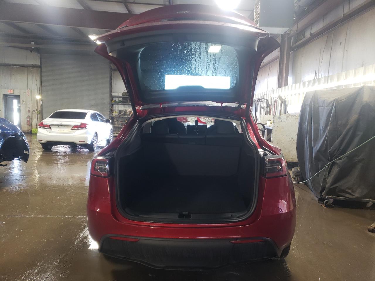 2024 TESLA MODEL Y  VIN:7SAYGDEE7RA293534