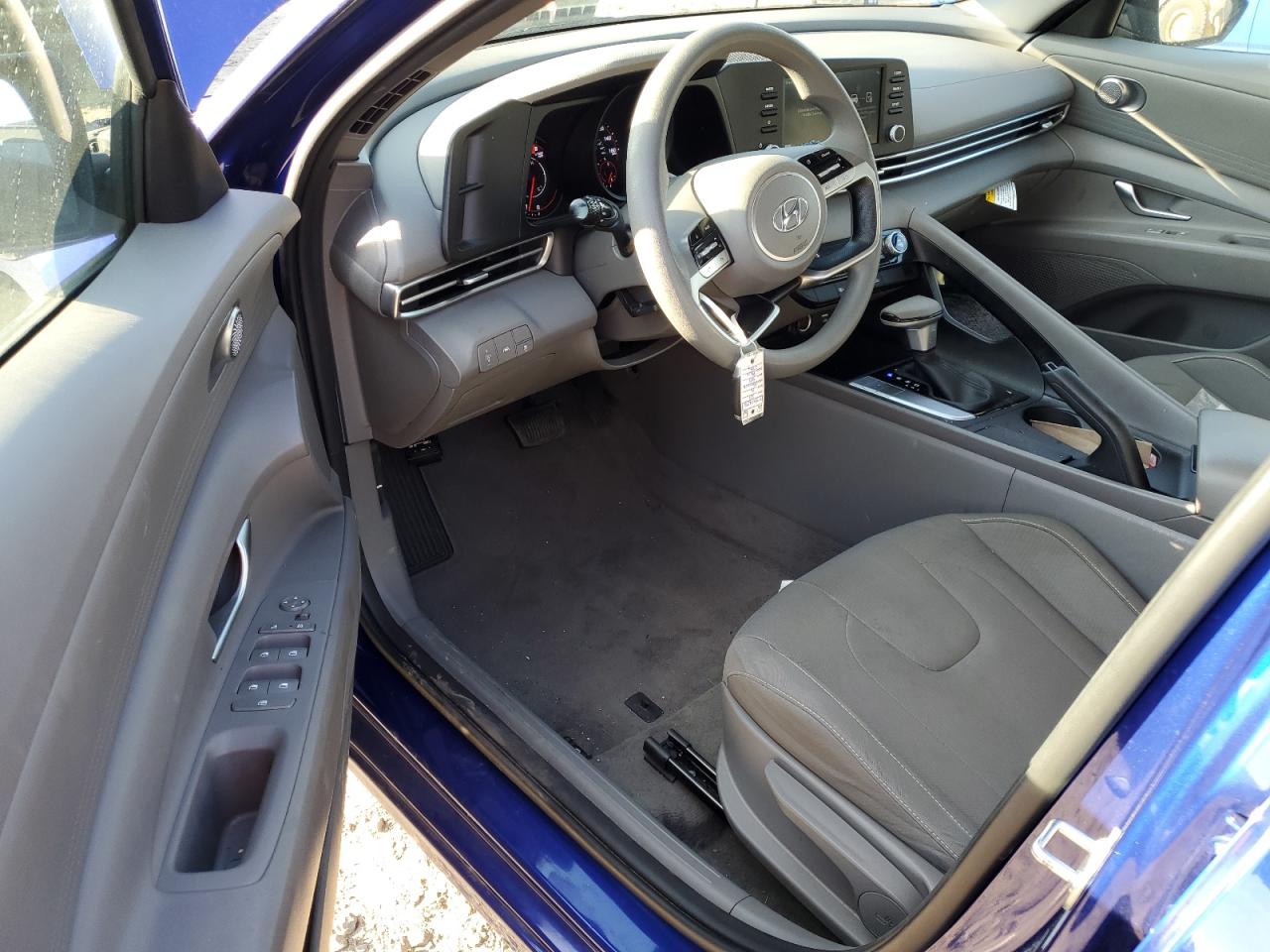 2022 HYUNDAI ELANTRA SEL VIN:KMHLM4AG0NU350373