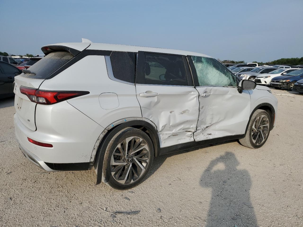 2022 MITSUBISHI OUTLANDER SE VIN:JA4J4UA88NZ020580